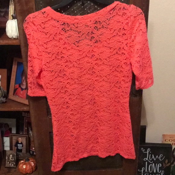 NWT lace blouse - Picture 2 of 4